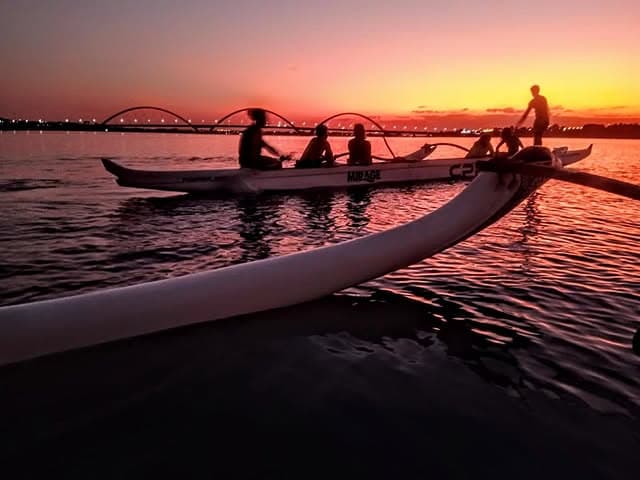 Aula de canoa havaiana - Sábado